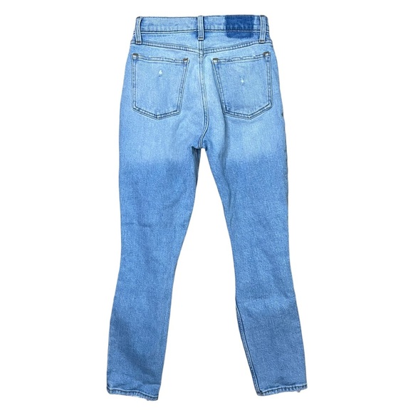 Abercrombie & Fitch Women’s The Skinny High Rise Light Wash Distressed Jeans - Picture 8 of 8